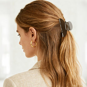 MAORULU clip holding half-up hairstyle secure and neat