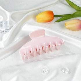 MAORULU packaging presented as ready gift highlighting premium feel