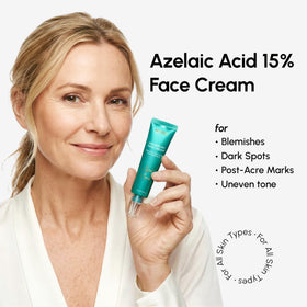 MAREE cream texture closeup showing smooth non-greasy finish for quick absorption