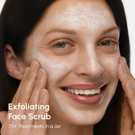 MAREE texture close-up revealing scrub particles for visible polishing
