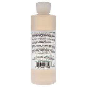 Mario Badescu label close-up highlighting key ingredients and clear product benefits
