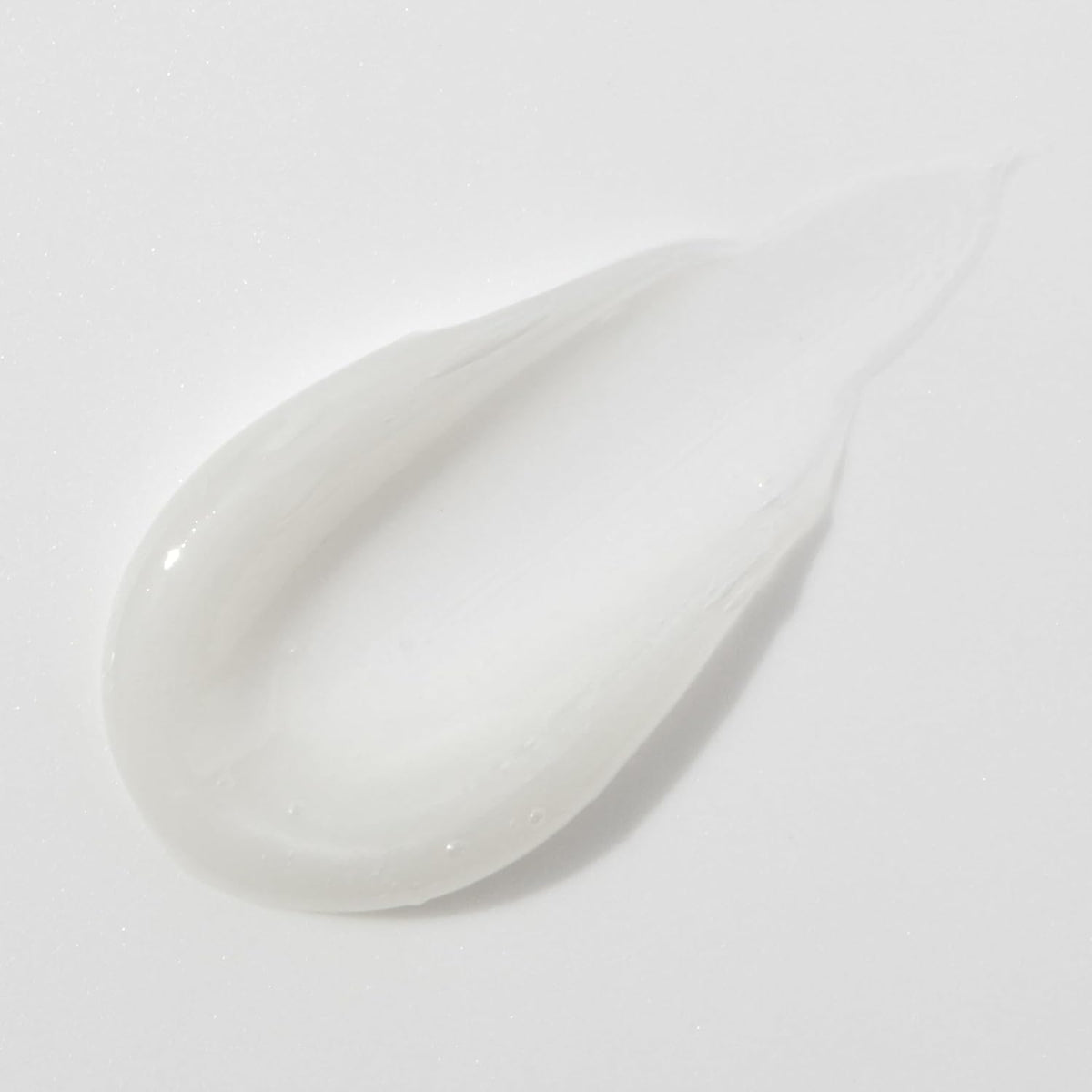 Mario Badescu label detail emphasizing paraben-free, gluten-free formulation benefits