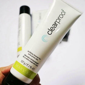 Mary Kay gel texture close-up highlighting gentle exfoliating action