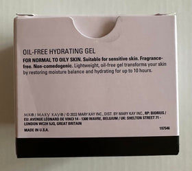 Mary Kay gel applied on skin demonstrating lightweight hydration and matte finish