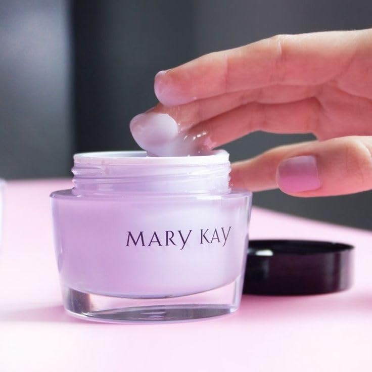 Mary Kay jar open top view revealing gel consistency and hygienic seal benefit