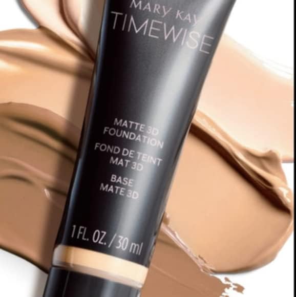 Mary Kay foundation applied on model in daylight showing matte complexion and oil control benefit
