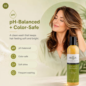 Max Green Alchemy gel texture close-up showing gentle creamy lather
