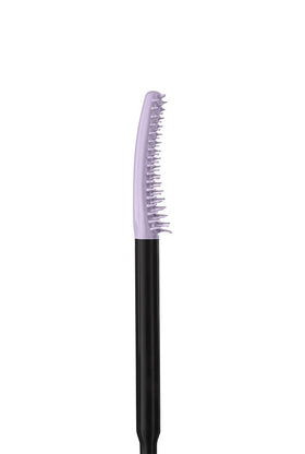 Maybelline application on eye demonstrating flared, lengthened lashes and waterproof benefit