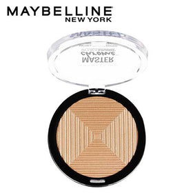Maybelline Master Chrome open pan revealing metallic powder and reflective pigment for bold highlights