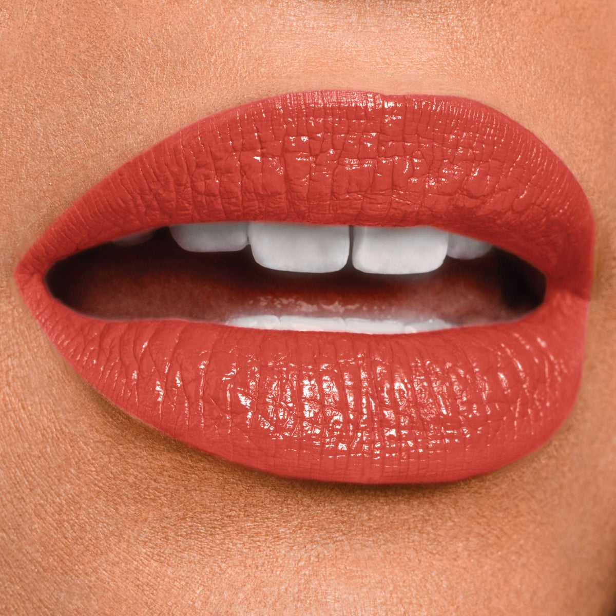 MAYBELLINE lips before and after application showing durable color transformation