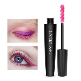 Maydear wand brush close-up showing bristles that separate lashes effectively
