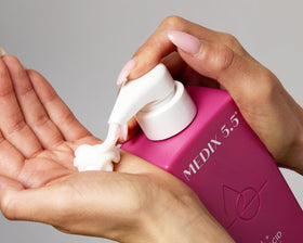Medix 5.5 label close-up highlighting active ingredients and dermatologist-tested claim
