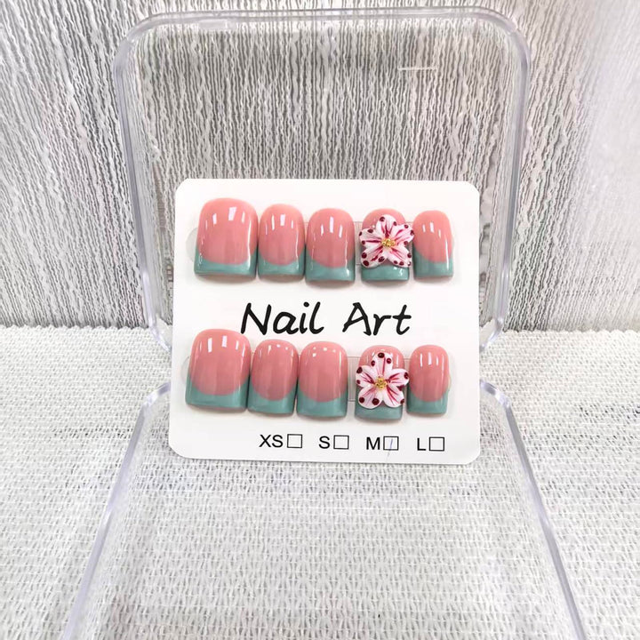 meemooron front packaging showing green French tips and 10 nails benefit quick selection