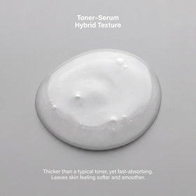 Meisani hand pouring toner to demonstrate easy application and absorbency