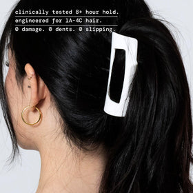 MELLO side profile of medium clip illustrating flexible jaw and durable hinge