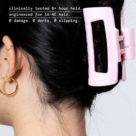 MELLO side profile flexed to show bendable CloudFlex durability