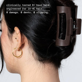 MELLO side view flexed against headrest, shows compression and rebound benefit