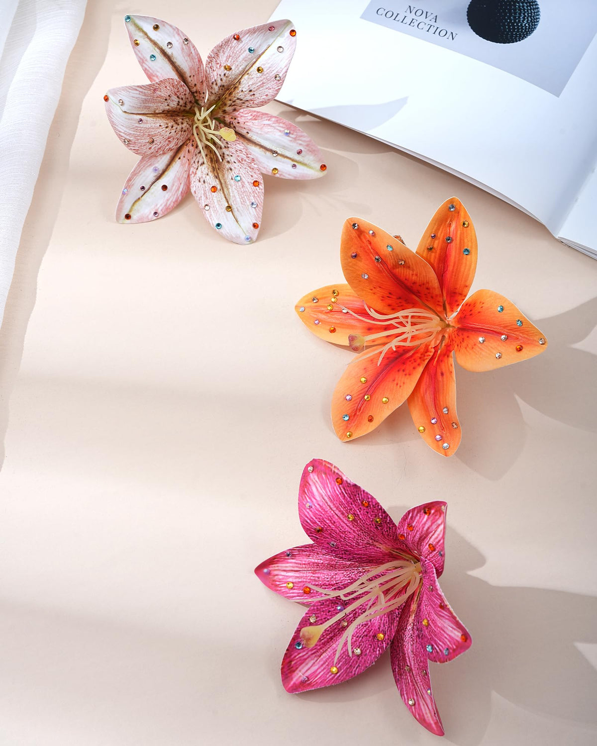 Mesovor three flower clips laid flat, mix-and-match color options