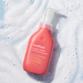 Method Dream Foam ingredient panel showing glycerin and aloe moisturizing benefits