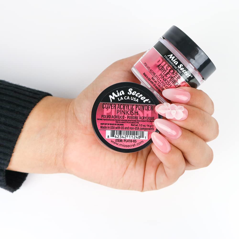 Mia Secret close-up of pinkish powder texture showing smooth blendability benefit