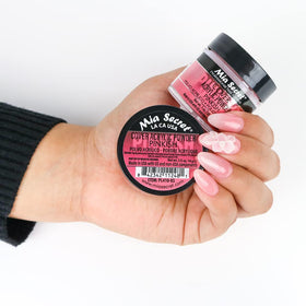 Mia Secret powder texture close-up demonstrating smooth self-leveling particles