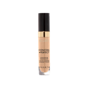Milani blending with sponge showing seamless finish and crease resistance
