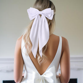 Mimorou bow styled on ponytail showing instant polished look benefit