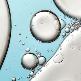 MINETAN BODY.SKIN hyaluronic acid visual overlay indicating hydration and plumping benefit