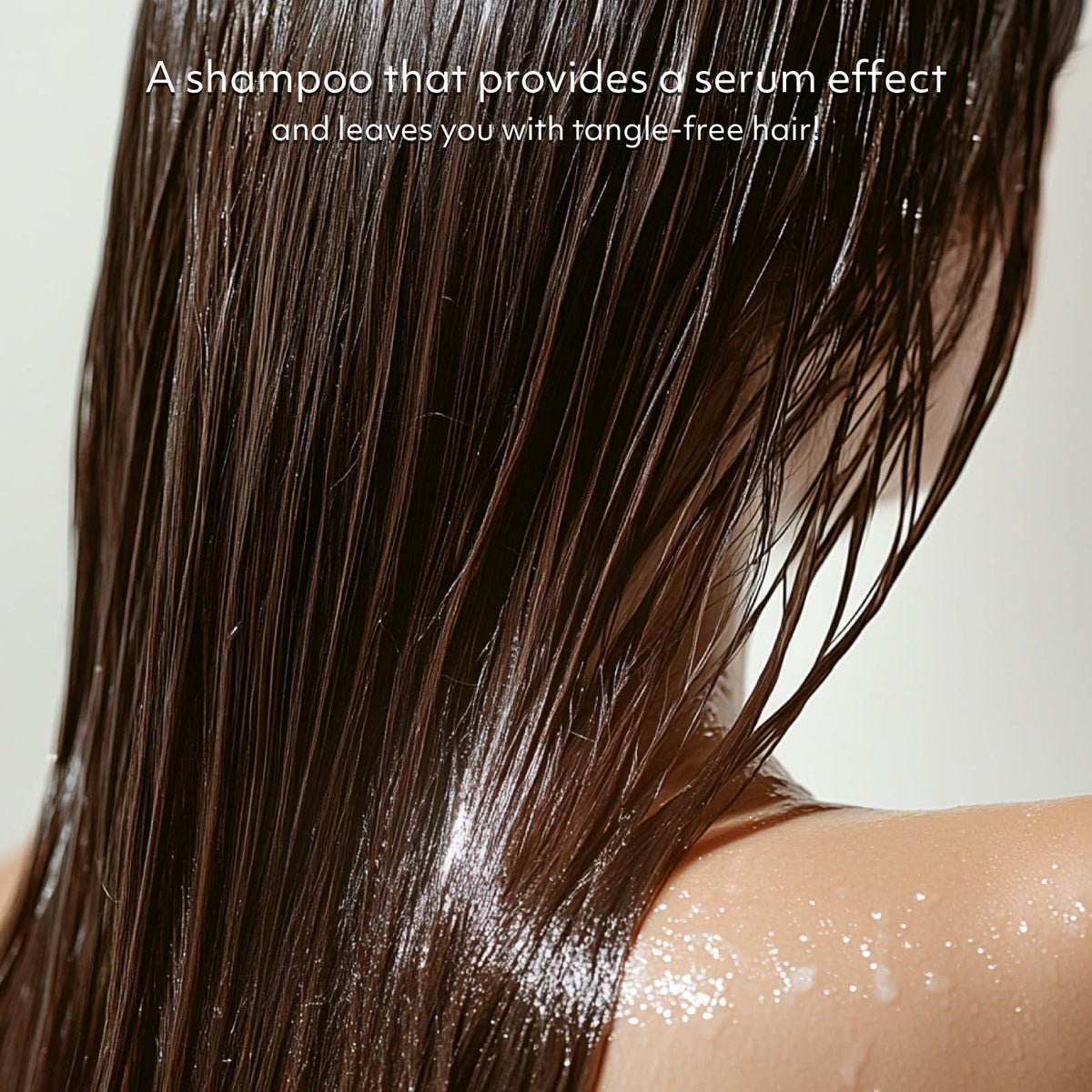 Mise En Scene label and pump close-up highlighting ingredients