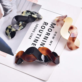 Mistofu lifestyle on desk with outfit, versatile styling accent