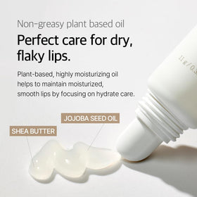 mixsoon jar in hand to show 11g size and easy portability for daily use