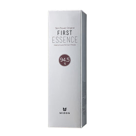 MIZON essence pouring from bottle illustrating lightweight absorption