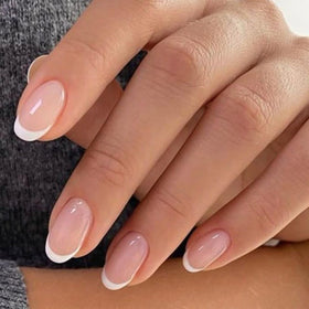 modelones front packaging displaying the 32-piece French tip kit and benefits