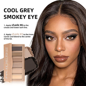 MOOMARTO palette next to hand showing travel-friendly size for on-the-go use