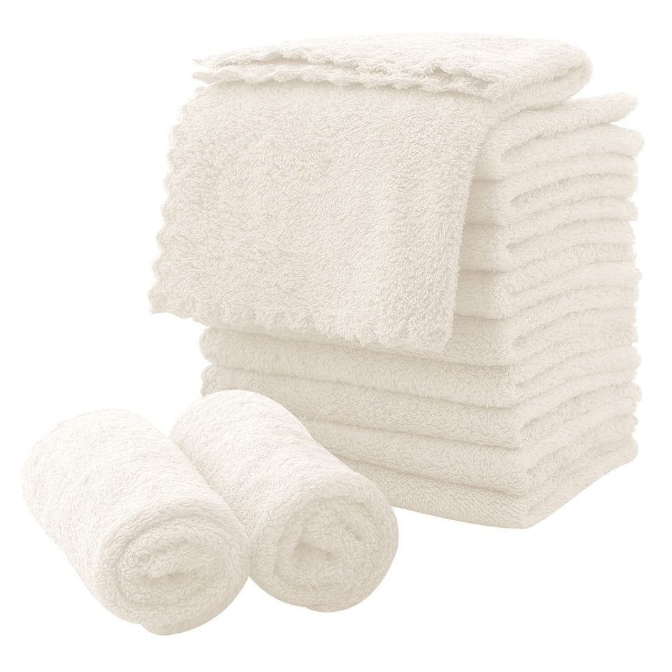MOONQUEEN front packaging showing 12-pack cream cloths and benefits