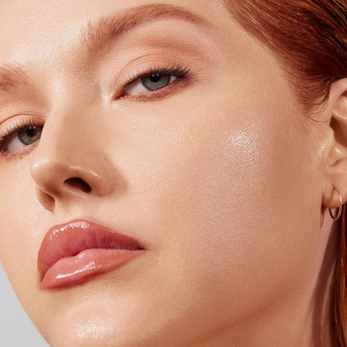 Morphe Lightform texture swirl close-up revealing lightweight hydrating consistency for smooth blend