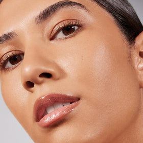 MORPHE close-up texture swirl highlighting hydrating, dewy consistency