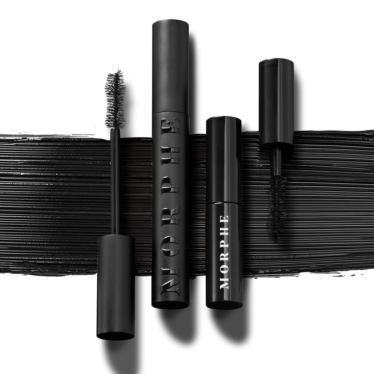 MORPHE mascara applied on lashes in lifestyle shot for visible length and lift