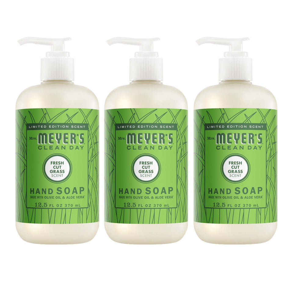 Mrs. MEYER'S front packaging shows Fresh Cut Grass scent for refreshing hand cleansing