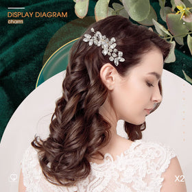 MTLEE combs paired with veil and flower for bridal coordination