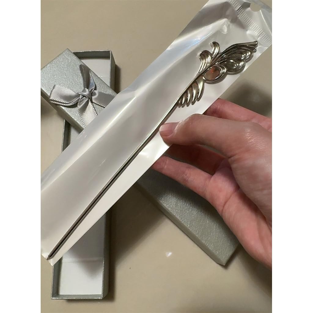 MYAYD hairpin finish close-up revealing alloy texture and long-lasting surface