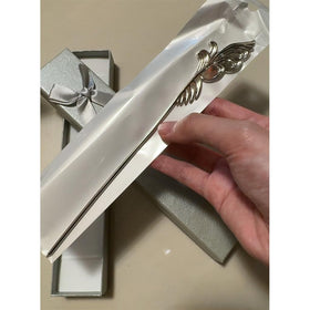 MYAYD hairpin finish close-up revealing alloy texture and long-lasting surface