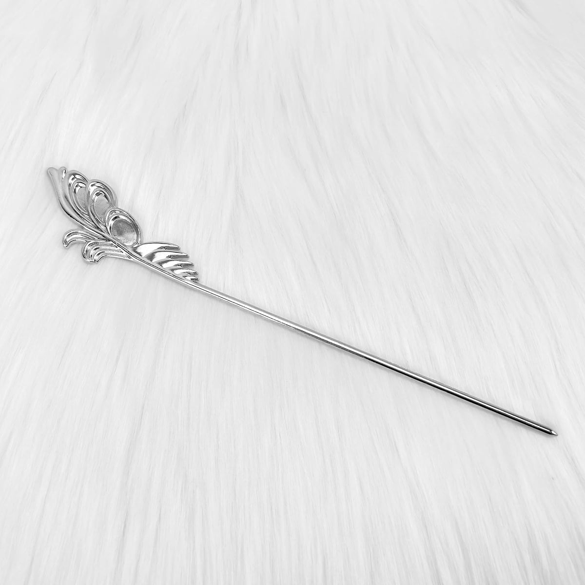 MYAYD hairpin in a cosplay setup conveying character authenticity and photo-ready look