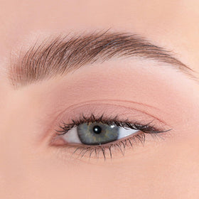 MYSTER ROSEY close-up of velvety powder texture for smooth blending