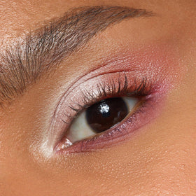 MYSTER ROSEY eyeshadow applied on eyelid demonstrating shimmer impact