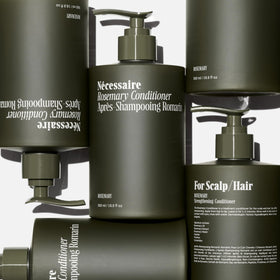 Nécessaire close-up of conditioner texture, illustrating lightweight smoothing
