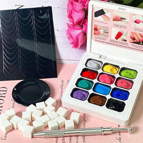 NAIL GIL open 12-color pat gel palette displaying color variety and blending ease
