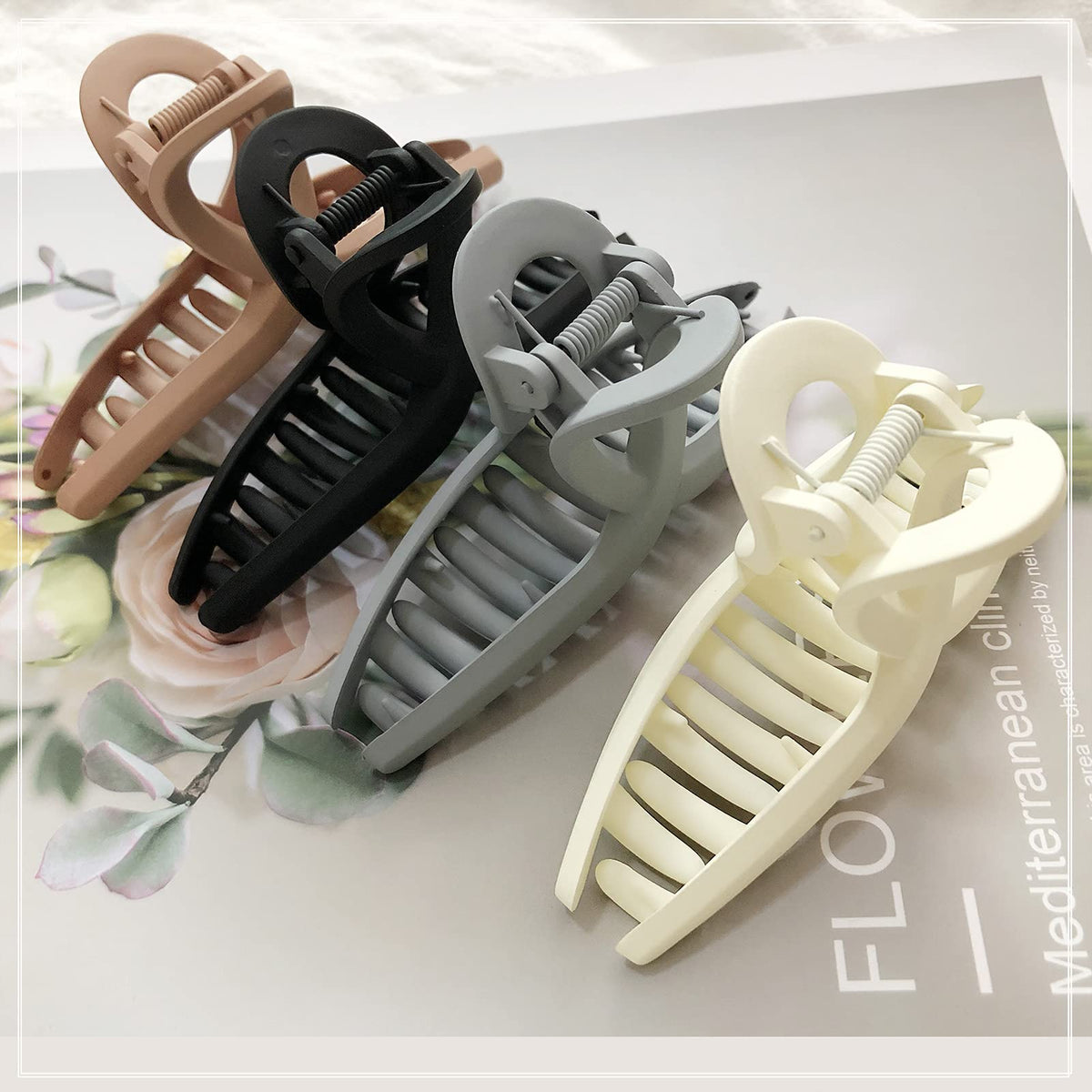 Nalodu clip holding thick curly hair showing secure non-slip hold benefit