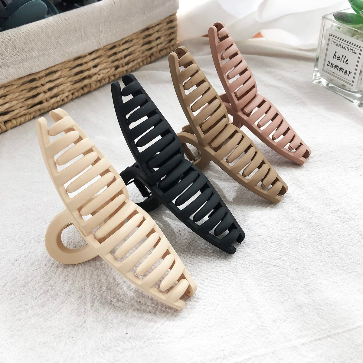 Nalodu clip in half-up hairstyle demonstrating easy everyday use