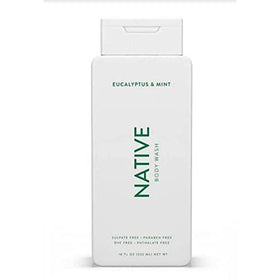 Native eucalyptus and mint gel texture close-up demonstrating smooth lather